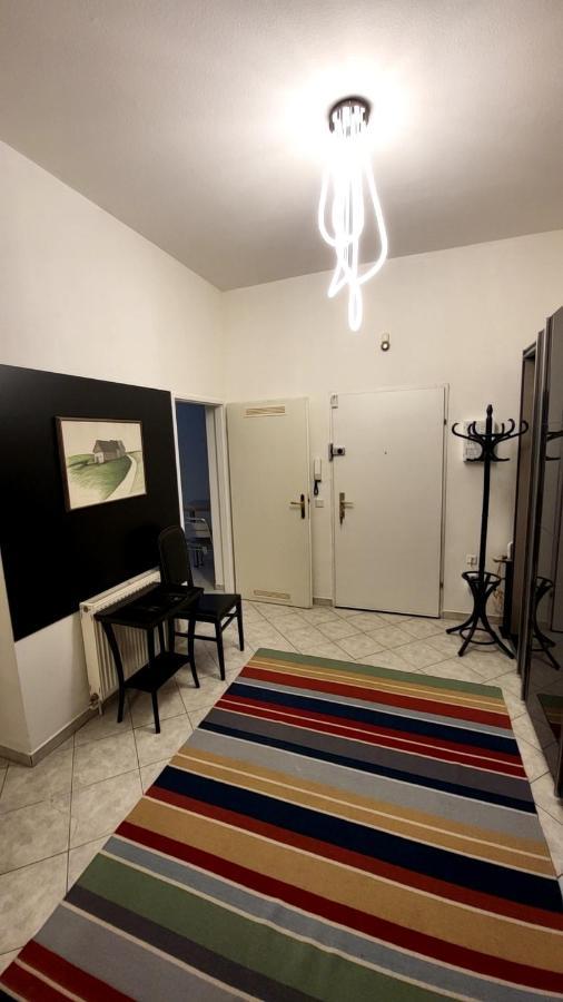 Schoene Altbauwohnung Wien Zentrum Brigittenauer Laende 32 Viena Exterior foto